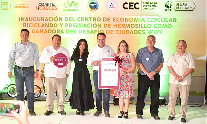 Inaugura Centro de Economía Circular Biciclando; El presidente municipal, Antonio Astiazarán