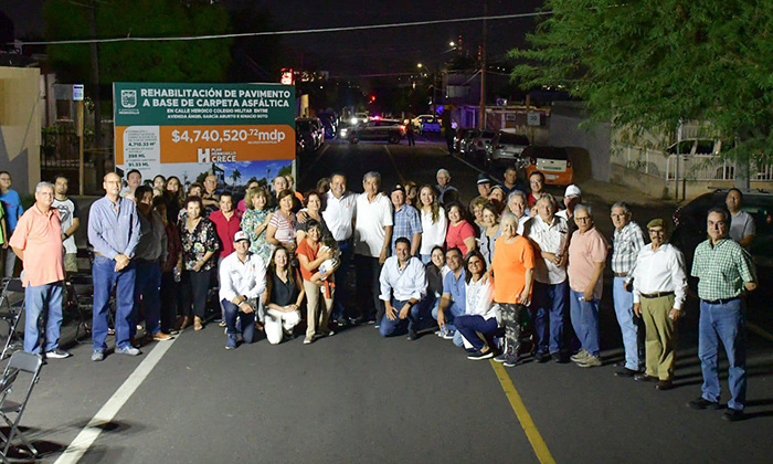 Rehabilitan calle en Loma Linda; Fue entregada por el presidente municipal, Antonio Astiazarán