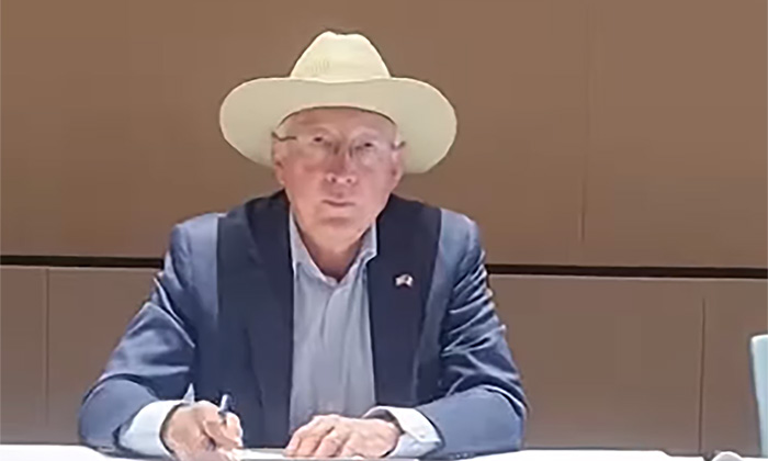 Reconoce Ken Salazar avances en seguridad entre México y Estados Unidos