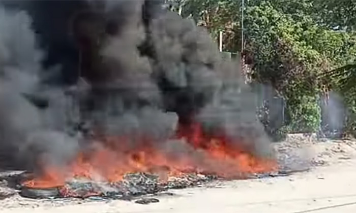 Sofocan incendio en vía pública en la colonia Miguel Hidalgo