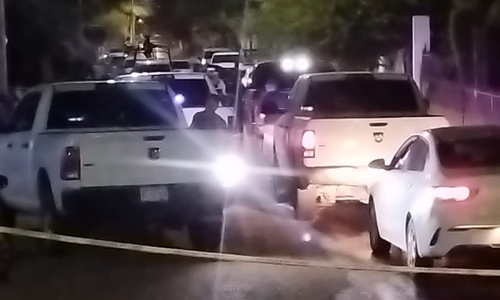 Detienen a tres sujetos fuertemente armados en la colonia Palo Verde