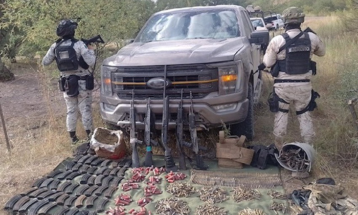 Confiscan Guardia Nacional y Ejército armamento en Nogales