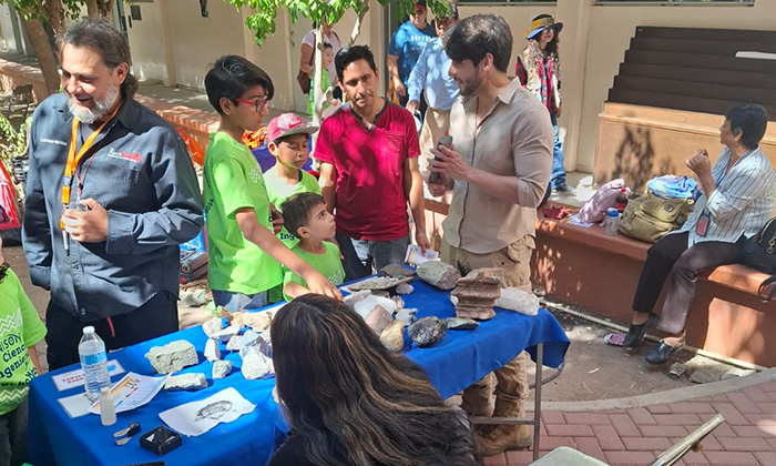 Disfrutan menores de incursión en la ciencia en la Universidad de Sonora