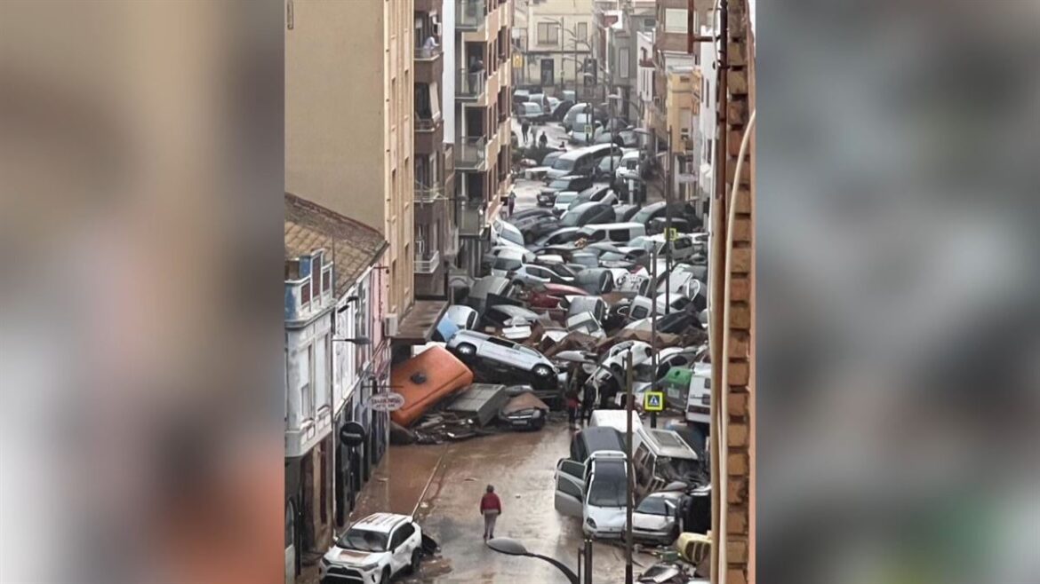 Catástrofe en Paiporta: epicentro de la tragedia tras la devastadora DANA en Valencia