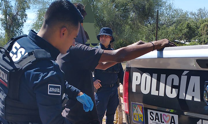 Pega tunda a su mujer y lo encierran en la invasión Altares