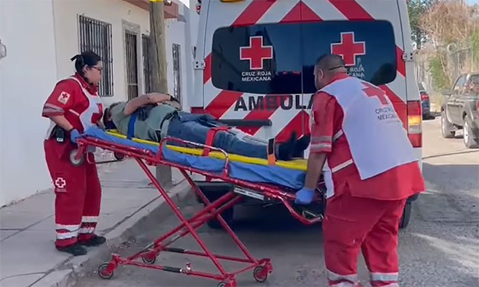 Cae trabajador de segundo piso en el Centro de la ciudad