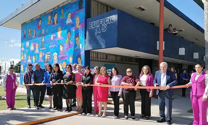 Inauguran mural de Mujeres Científicas en campus del ITH