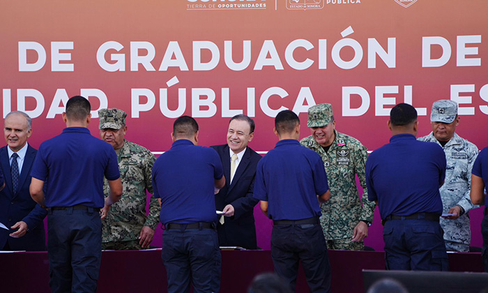 Egresan cadetes de Universidad de Seguridad