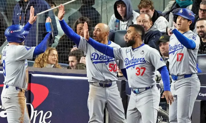 Dodgers a un triunfo de coronarse; Gana el tercer juego de la Serie Mundial