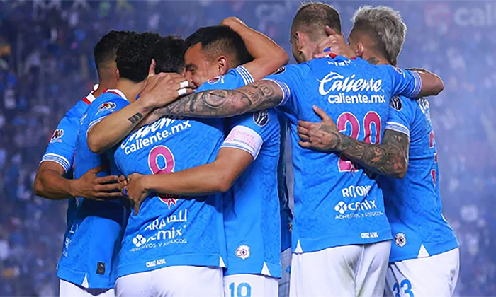 Cruz Azul pega goleada 4-0 a FC Juárez; Avanza a la siguiente ronda