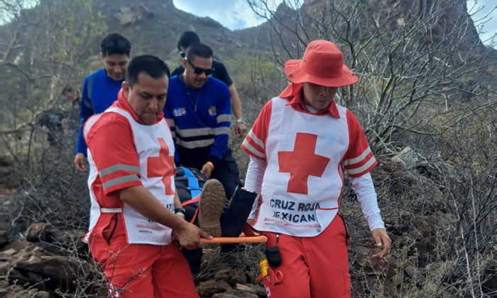 Resulta turista lesionada al subir cerro “Tetakawi”