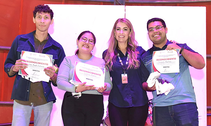 Premian a ganadores de concurso de fotografía al concluir exhibición de Insectus