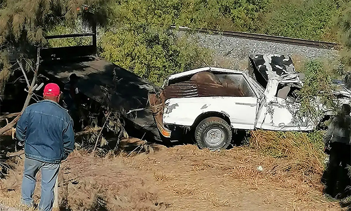 Fallece joven en volcamiento en la carretera Obregón -Vícam