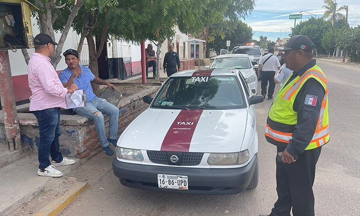 Realizan inspección para regular servicio de taxis en Empalme