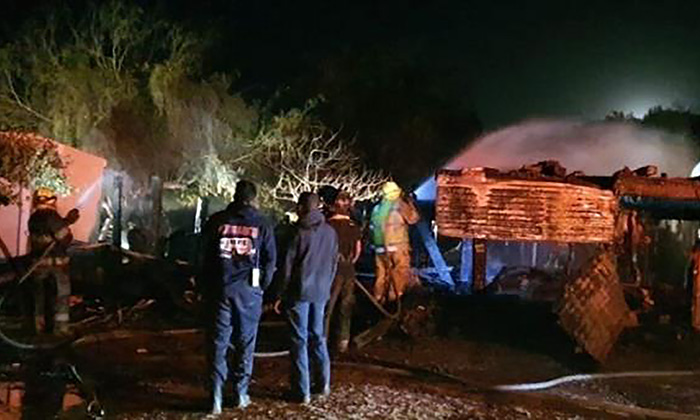 Destruye incendio una vivienda en la colonia Popular