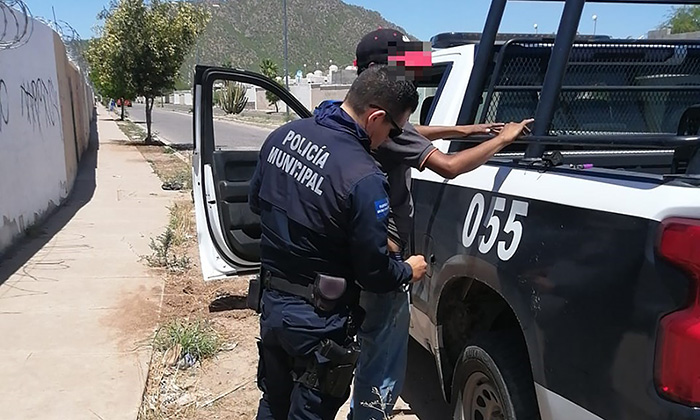 Maltrata a su madre y lo encarcelan en la colonia Miguel Hidalgo