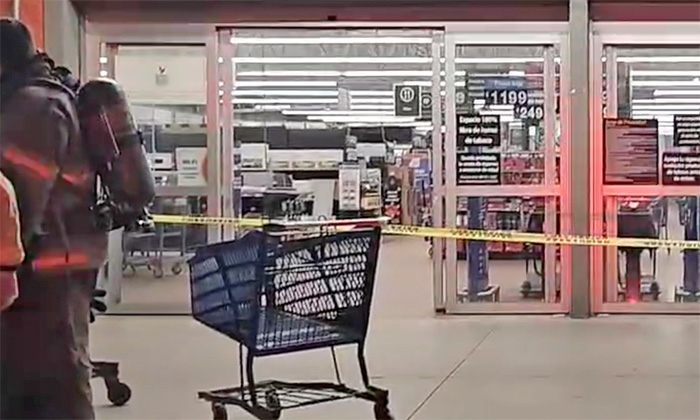 Sofocan incendio en supermercado Walmart en el cruce de los bulevares Colosio y Quiroga