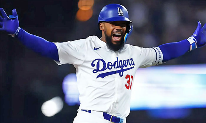 Llegan a acuerdo Dodgers y Teoscar Hernández por tres temporadas