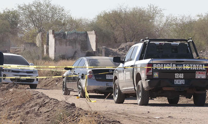 Hallan a hombre asesinado en un auto en las inmediaciones de Real del Carmen