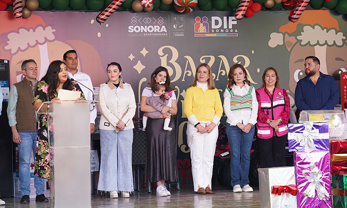 Celebran tradicional Bazar Navideño de DIF en el Parque Infantil