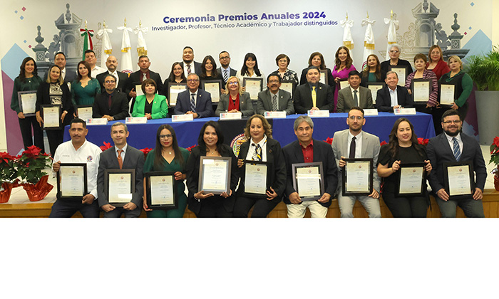 Entrega Unison Premios Anuales 2024 al personal; Fueron 33 galardonados