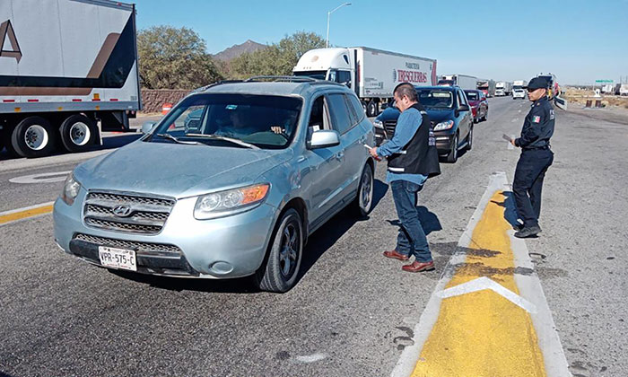 Atienden a “paisanos” en su paso por Sonora; Autoridades estatales