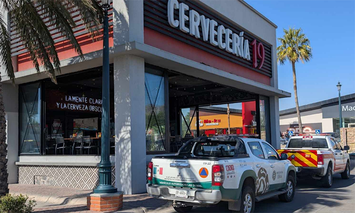 Sofocan incendio en Cervecería 19 en la colonia Bugambilias