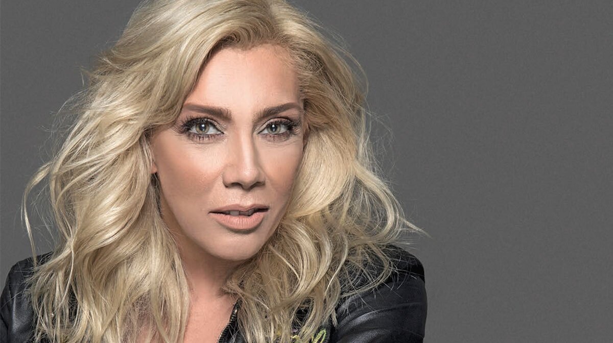 Cynthia Klitbo enfrenta crisis financiera tras perder sus ahorros en una estafa – Entorno Informativo