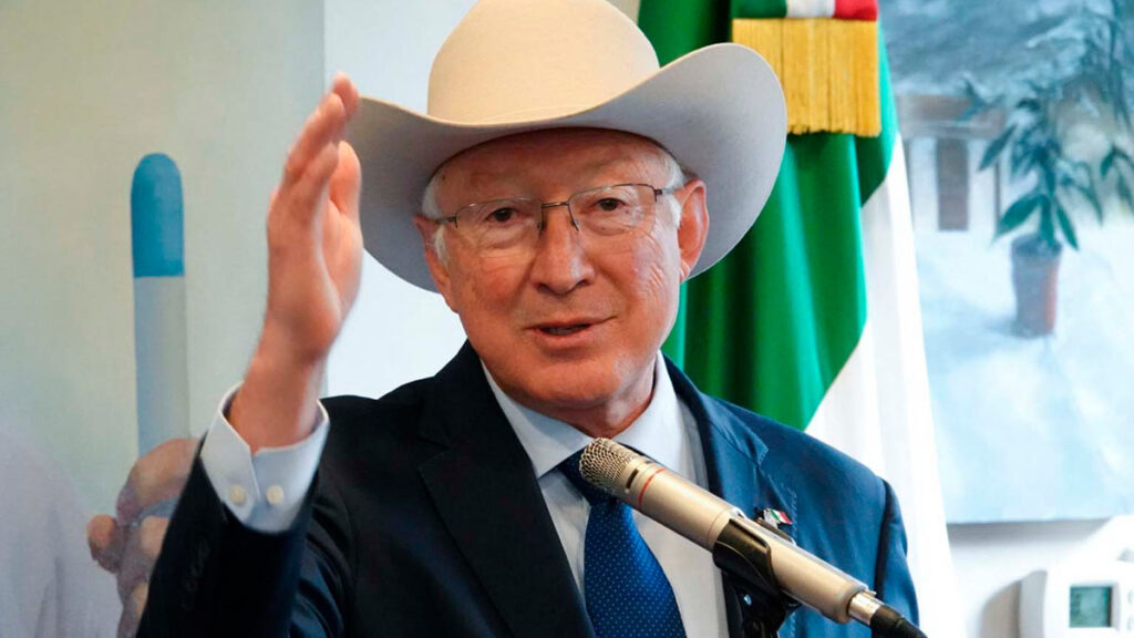 Ken Salazar confirma producción de fentanilo en México antes de ceder su puesto en la Embajada de EE. UU.