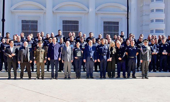 Reconoce trayectoria de policías estatales