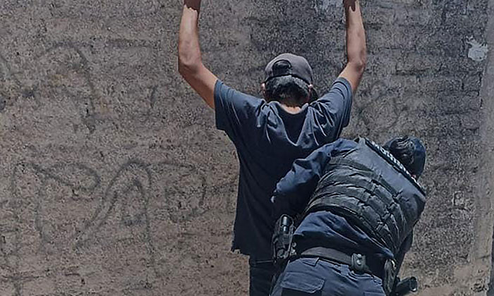 Sorprenden a sujeto con mariguana en la colonia Centro