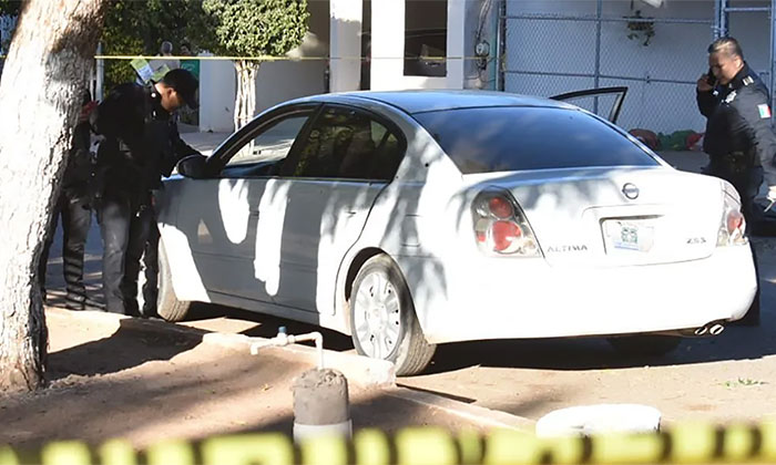 Balean automovilista y abandona auto en Ciudad Obregón