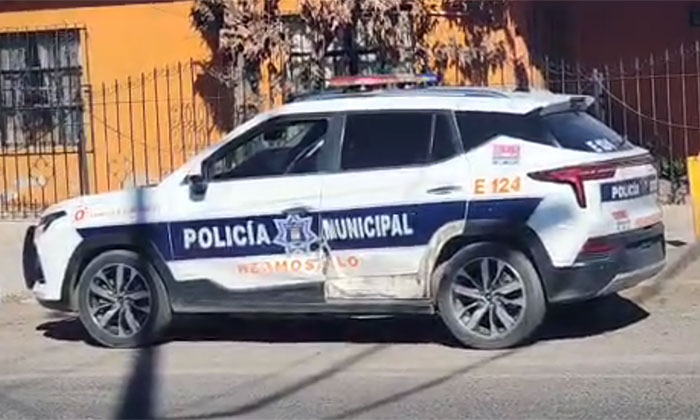 Se impactan auto y patrulla en la colonia Balderrama