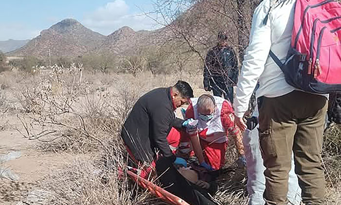 Hallan a hombre golpeado y casi degollado en la carretera a la Mina Nyco