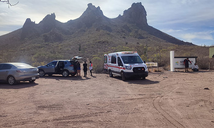 Se lesiona hombre al caer de cerro Tetakawi en San Carlos