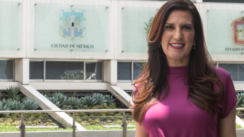 Proponen cambiar el nombre oficial de ‘Estados Unidos Mexicanos’ a ‘México’