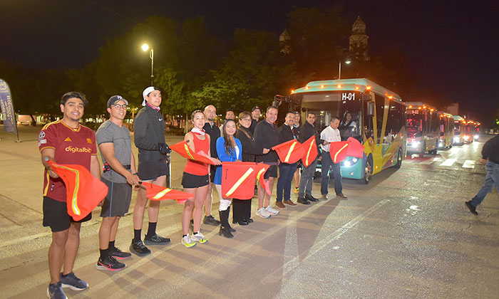 Inicia recorridos el HBus; Da Toño Astiazarán banderazo de salida