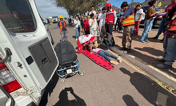 Atropella motociclista a adolescente en Guaymas Norte