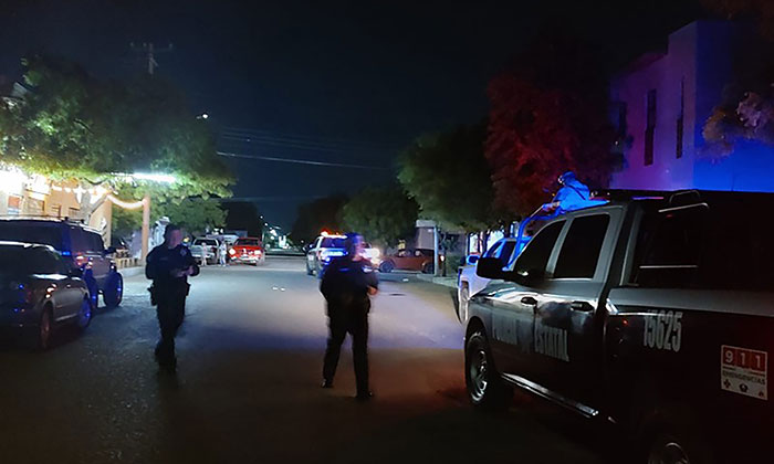 Lesionan a balazos a transeúnte en Pueblitos