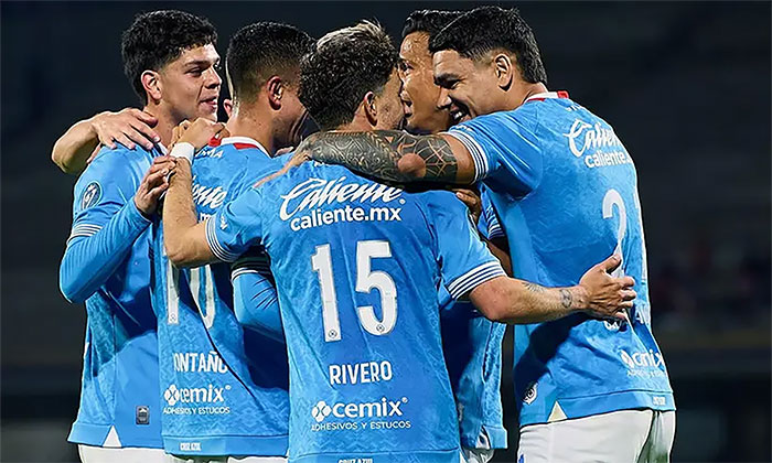 Cruz Azul aplasta al Real Hope; Clasifica a los octavos