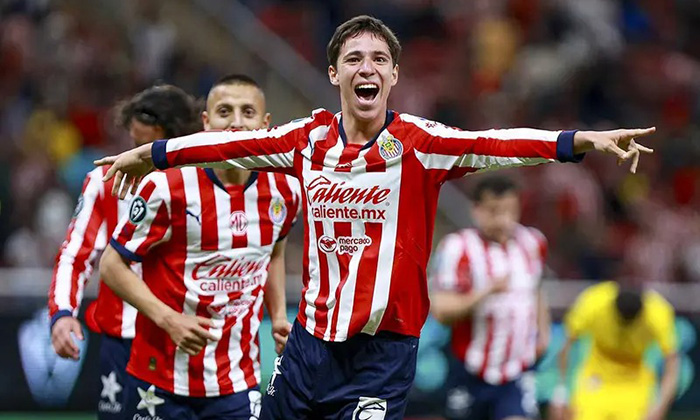 ¡Chivas pega primero en el Clásico de Concachampions!