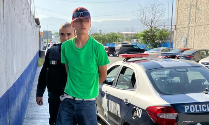 Sorprenden a menor con cuchillo en Pueblo Alto
