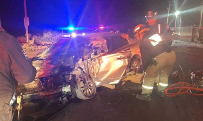 Muere automovilista en fuerte choque
