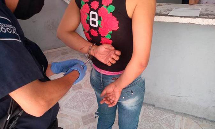 Detienen a mujer dañista en el fraccionamiento Urbi Villa