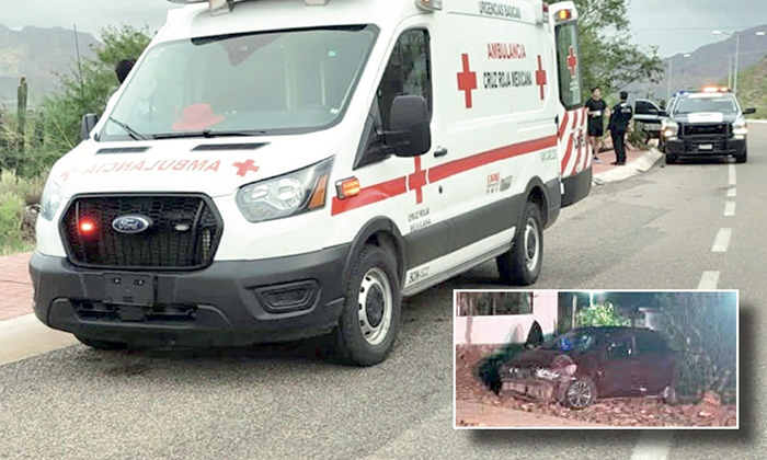 Muere mujer en volcadura; otra resulta herida en San Carlos