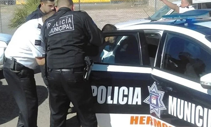 Detienen a ladrón de tenis en la colonia Mallorca