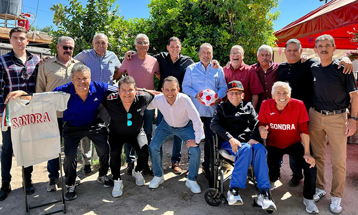 Reconocen deportistas a senador Beltrones a 40 años de la hazaña