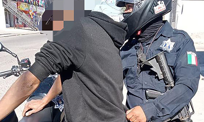 Caen dos individuos con armas prohibidas en las colonias Cuatro de Marzo y Villas del Sur