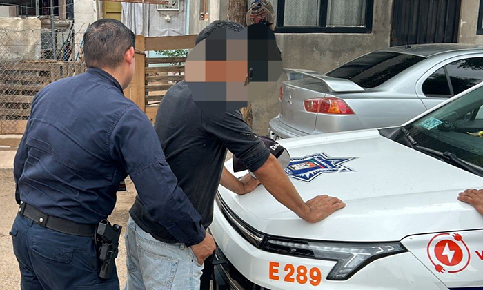 Agentes preventivos atrapan a dos sujetos con droga
