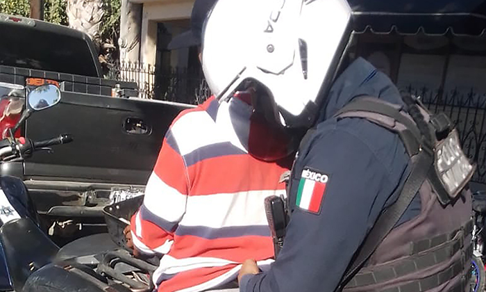 Atrapan a tres sujetos con armas blancas en distintas colonias